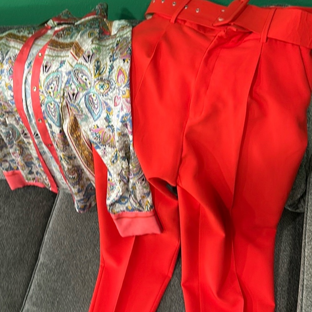 Zara pants and buttoned down shirt NOT A SET. I Paired it together.